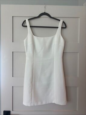 Classic White Sleeveless Square-Neck Mini Dress